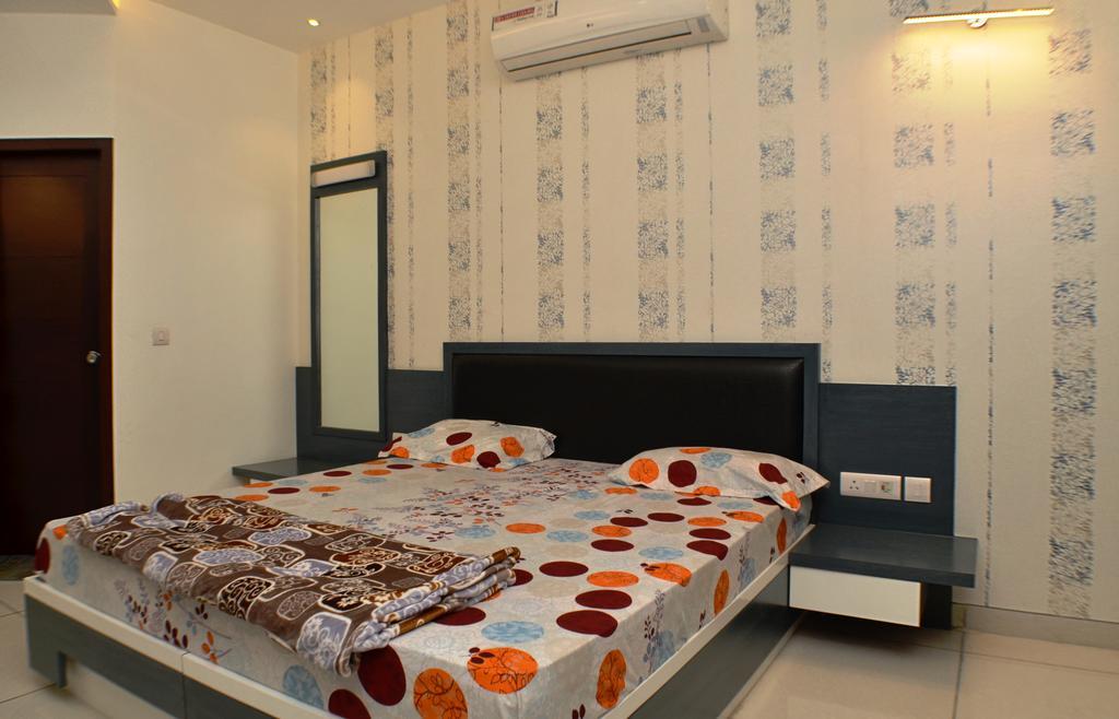 Luxury Inn Νέο Δελχί Εξωτερικό φωτογραφία